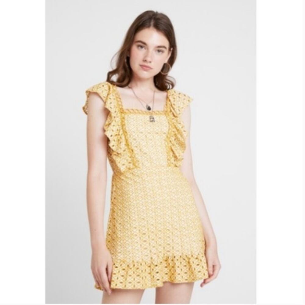 New TOPSHOP Women's Dress Size 8 Broderie Eyelet Mini Ruffle Sleeveless Summer - Picture 2 of 9